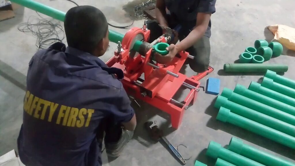 The Advantages Offered by the Plastic PPR Pipes